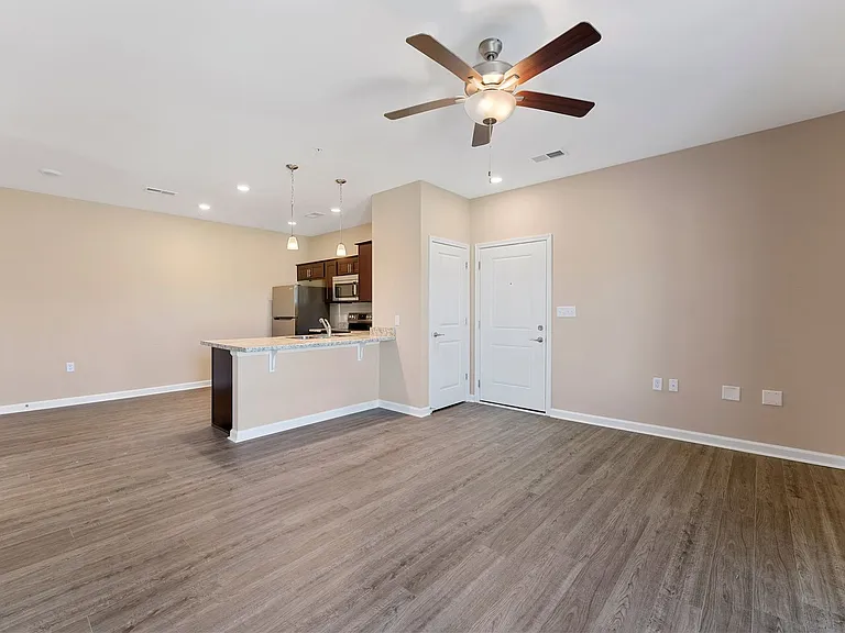 Field Haven Apartments — Photo 22