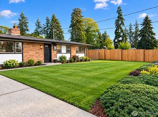 9015 Hipkins Road SW, Lakewood, WA 98498
