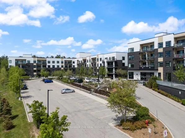 555 William Graham Dr #246, Aurora, ON L4G 3H9