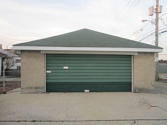 3rd image of 1545 S 56th Ct