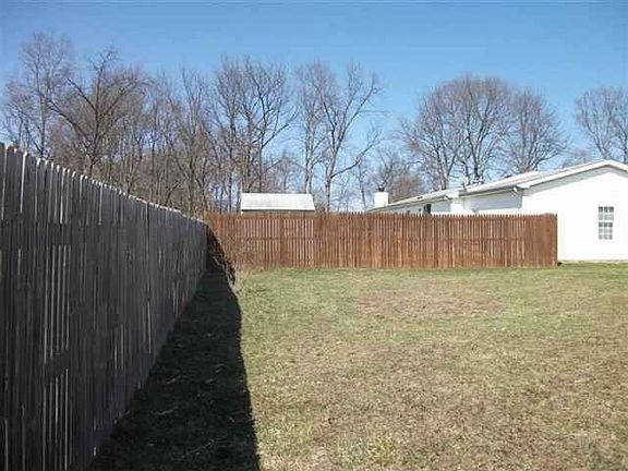 3rd image of 1517 Laurelwood Dr