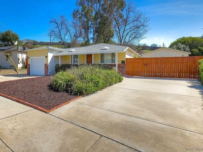 9307 Manor Dr, La Mesa, CA, 91942