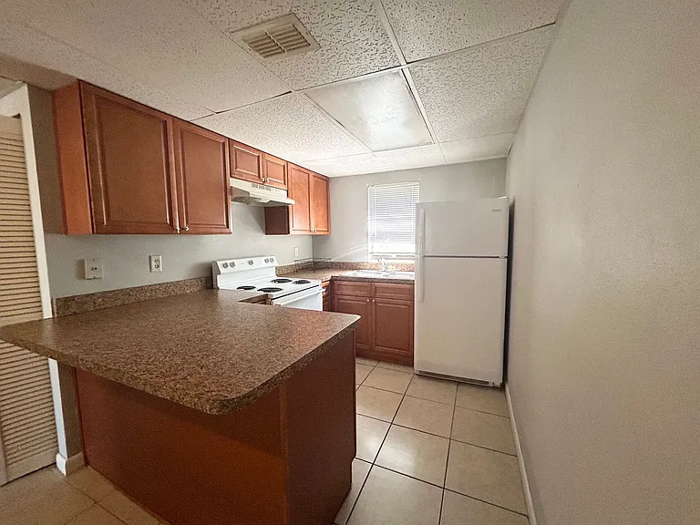 1229 Kennedy Rd #71 — Photo 4