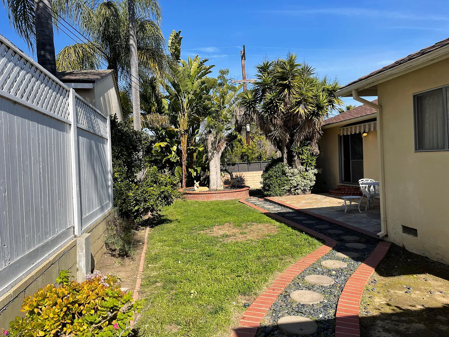 3 bed, 1885 sqft, $6,200 — Photo 3
