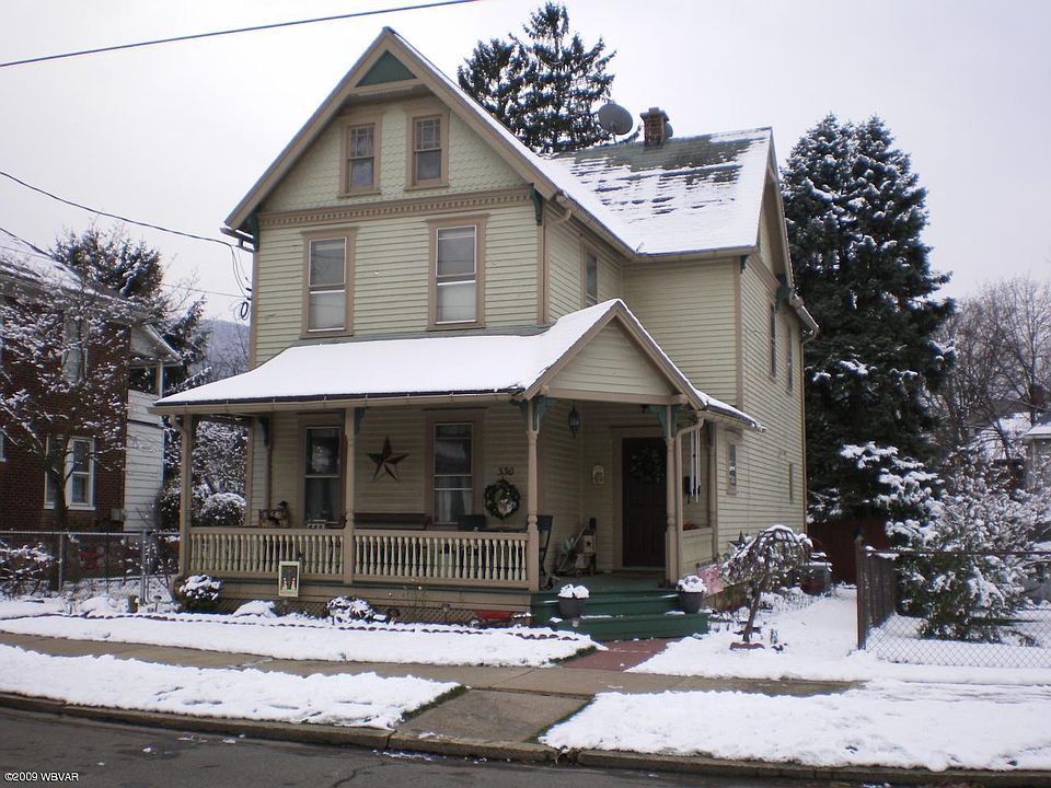 1st image of 330 Curtin St S