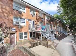 215 Kearsing Parkway, Monsey, NY 10952