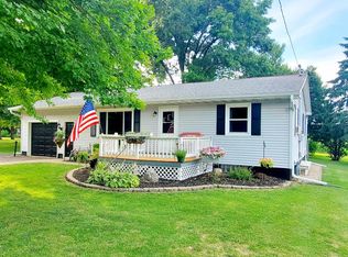 625 E Main St, Victoria, IL 61485