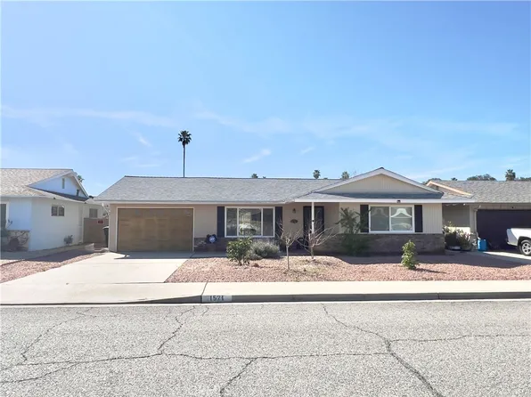 1521 W Westmont Ave, Hemet, CA 92543