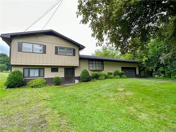 1264 Starr Rd, Cortland, NY 13045