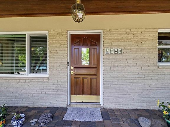 5th image of 2068 SUNNYSIDE LANE