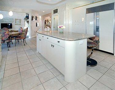 5th image of 2408 Oak Hurst Ct