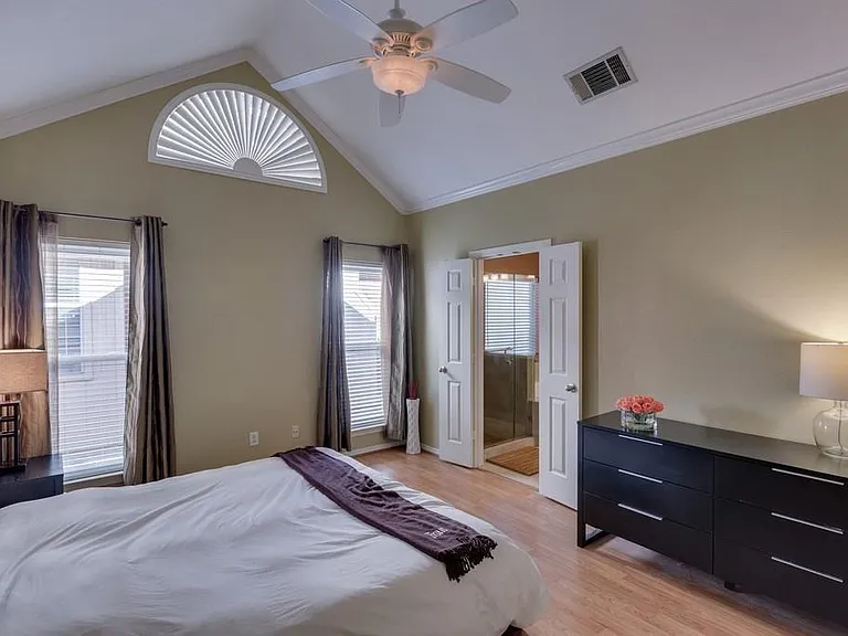 4035 Briarbend Rd — Photo 16