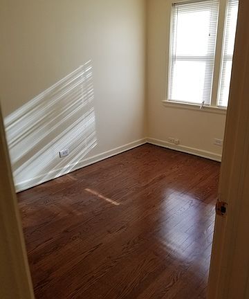 2nd image of 1109 Bellwood Ave APT B