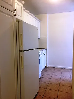 Rented by Prime Realty | media 28