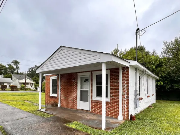 912 Forest St, Charlottesville, VA 22903
