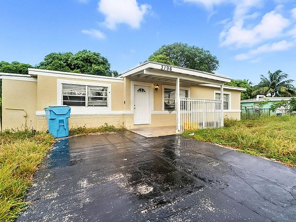 2nd image of 3196 N Seacrest Boulevard