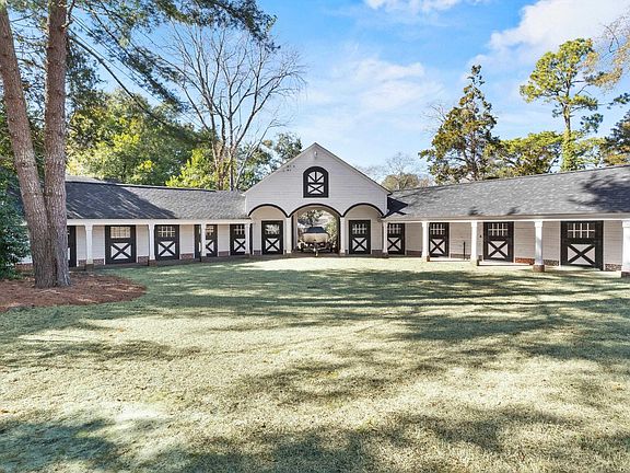 3rd image of 2031 Lyttleton St