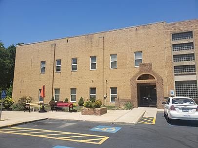 2nd image of 1917 S Jefferson St #14688138