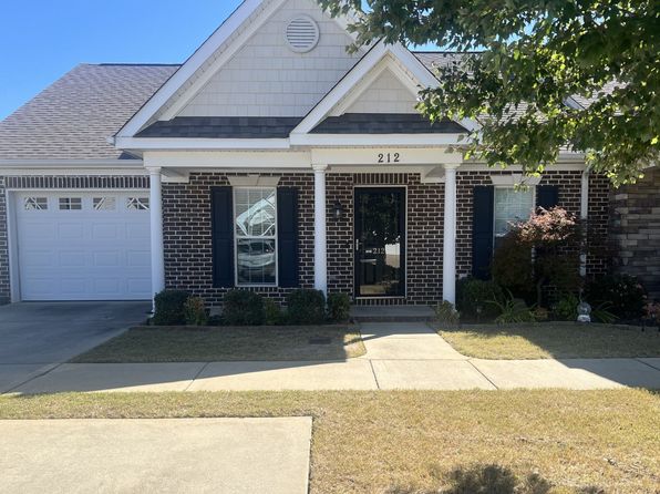 212 Harvester Dr