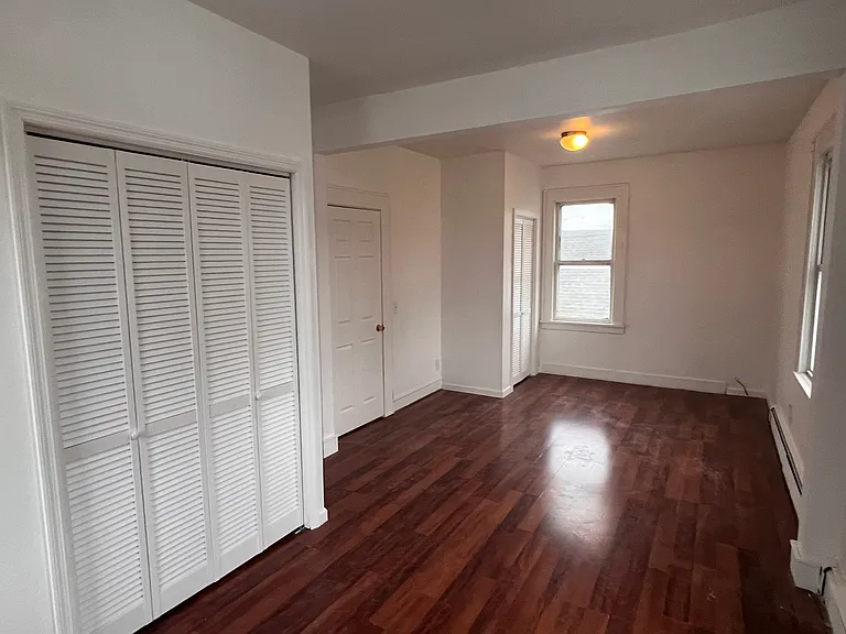 247 Elm St #2 — Photo 4