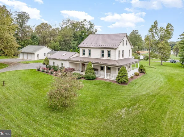 830 Boiling Springs Rd, Mechanicsburg, PA 17055