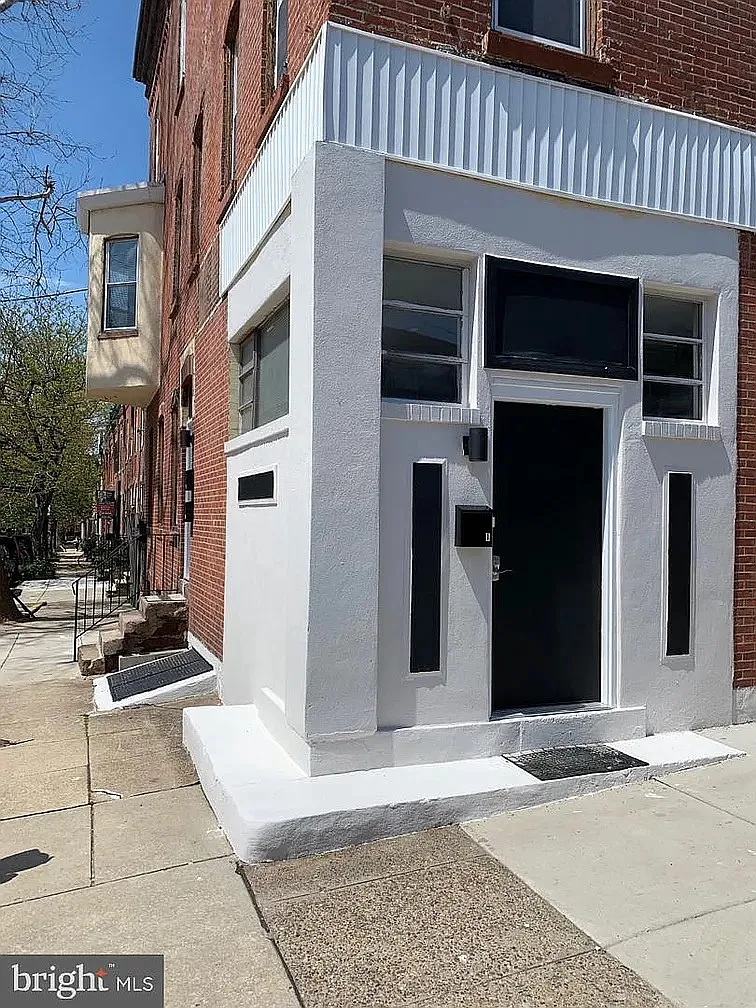 2 bed, 1000 sqft, $2,350 — Photo 1