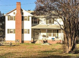 141 Robindale Rd, Gastonia, NC 28056