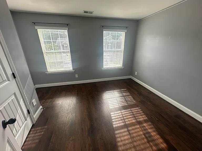 181 Cherokee Pond Ct — Photo 35