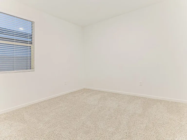 4576 W Hannah St — Photo 13