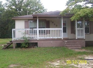 1613 McDonald Ave, Hamlet, NC 28345