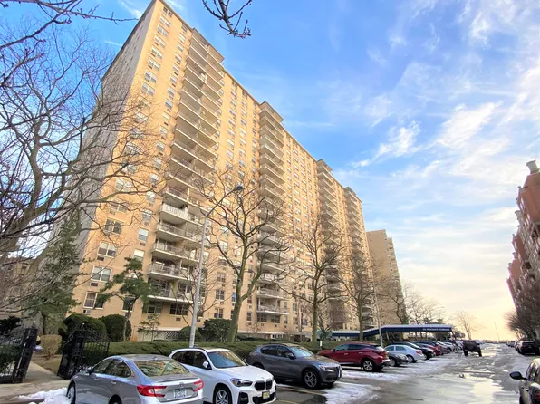 35 Seacoast Terrace image 1 of 14