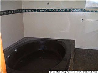 5th image of 216 Myrtle Grove Dr