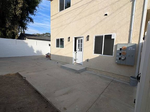 5th image of 4901 Denny Ave