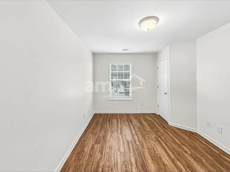 131 Village Dr — Photo 18