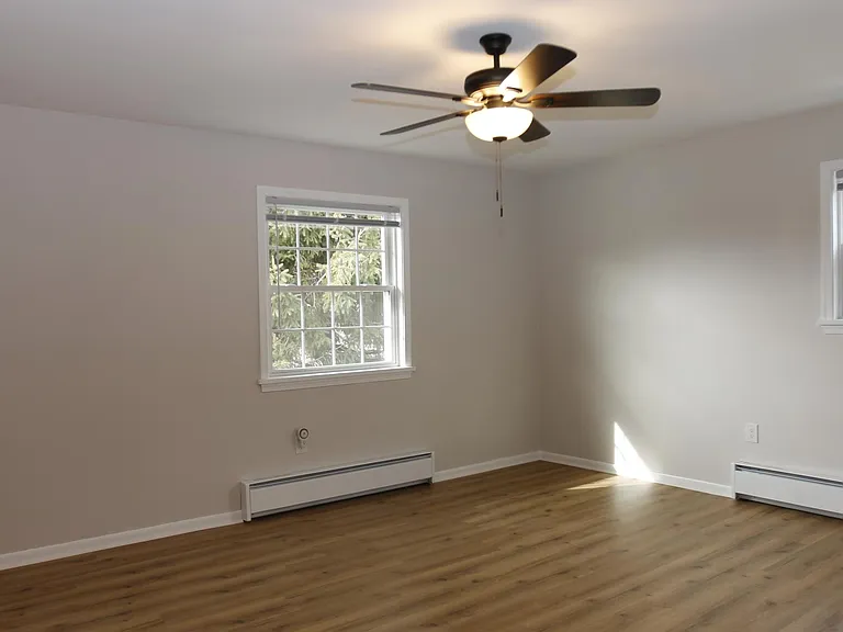 1 Lexington Ct — Photo 20