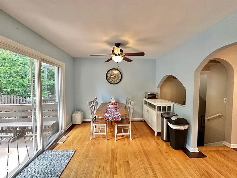 103 Staunton Ct — Photo 11