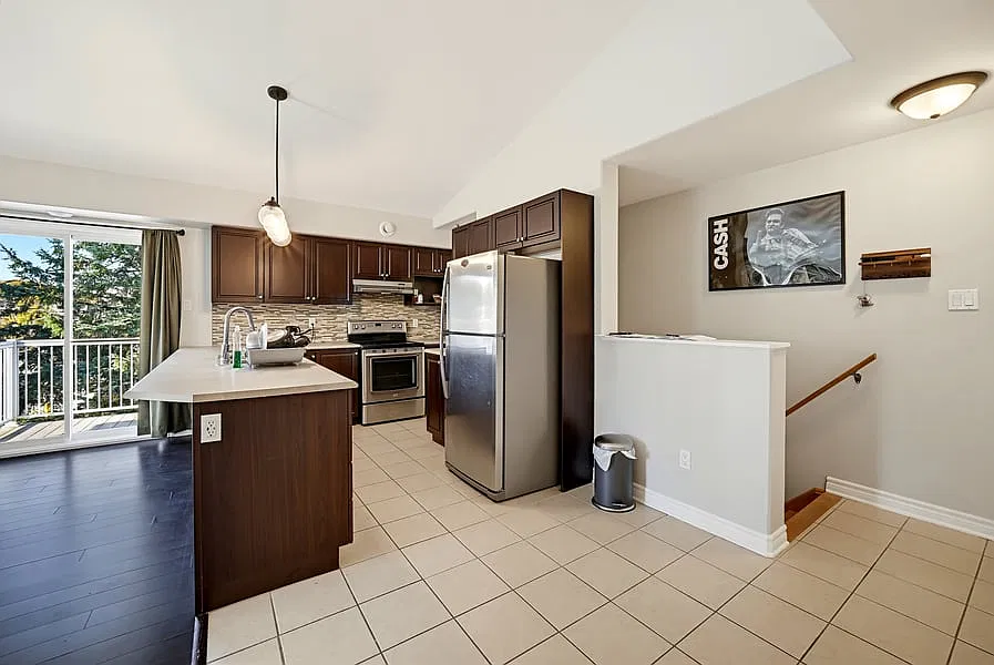 1238 Marenger St Unit 16 — Photo 3