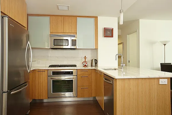 Rented by Town Residential | media 20