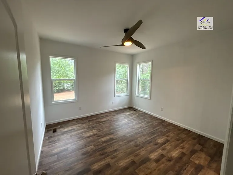 273 Brewster Dr — Photo 13