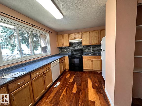 3rd image of 1704 37th St NW