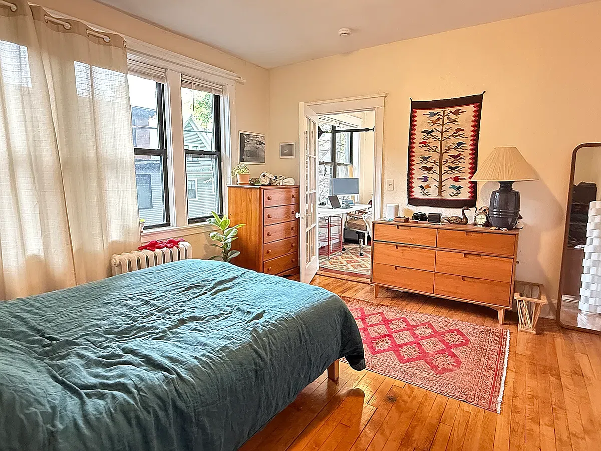 118 Babcock St — Photo 4