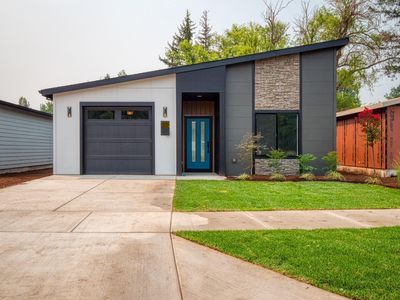 693 Terrazzo Way, Medford, OR, 97501
