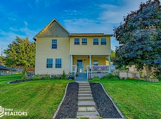 513 3rd St, Traer, IA 50675