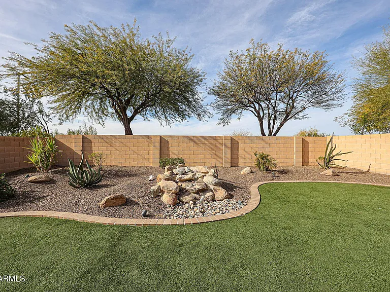 26224 N 40th Pl — Photo 37