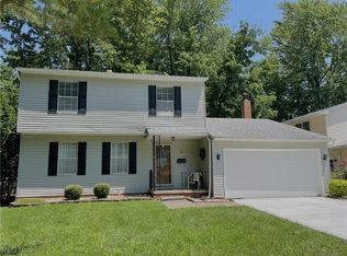 403 Riverdale Dr, Eastlake, OH