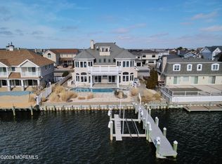 184 Squan Beach Dr, Mantoloking, NJ