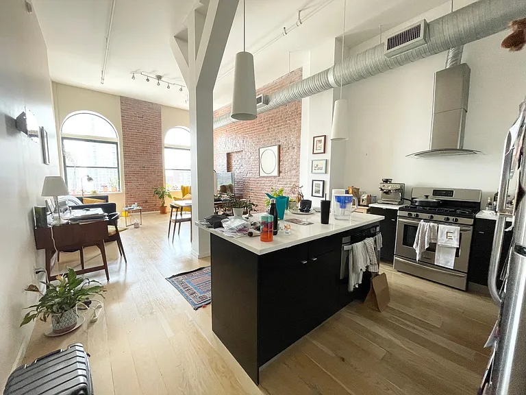 728 Market St #605 — Photo 34