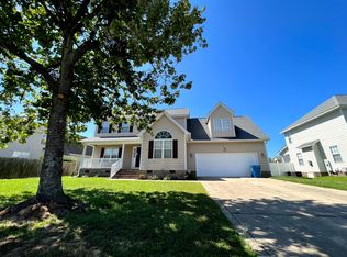 135 Harlon Ct, Raeford, NC 28376