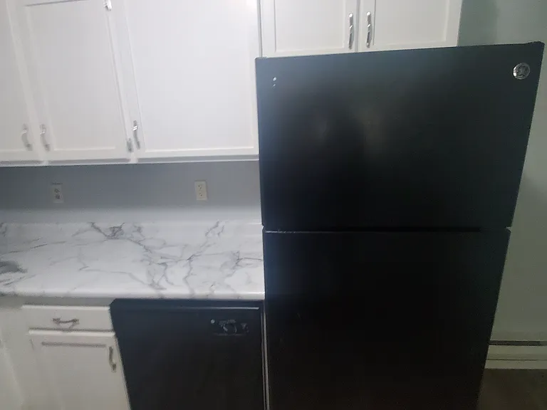 1734 La Crescent St #37 — Photo 8