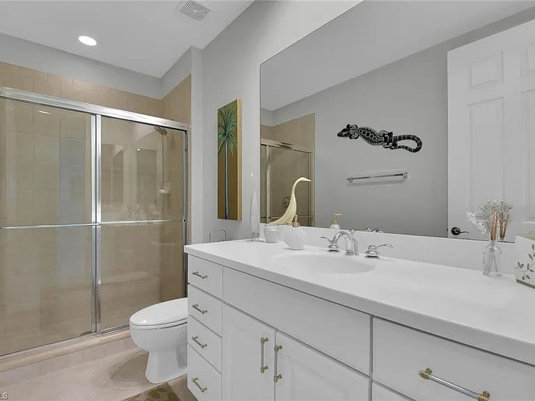 6413 Legacy Cir #1602 — Photo 27